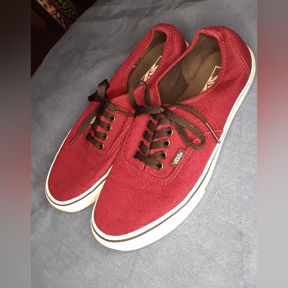 Maroon Vans - Like new - Picture 3 of 5